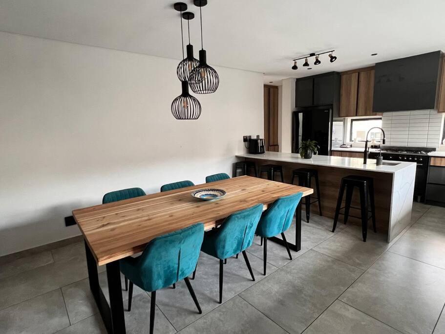 Beautiful With Pool And Pizza Oven Holiday home